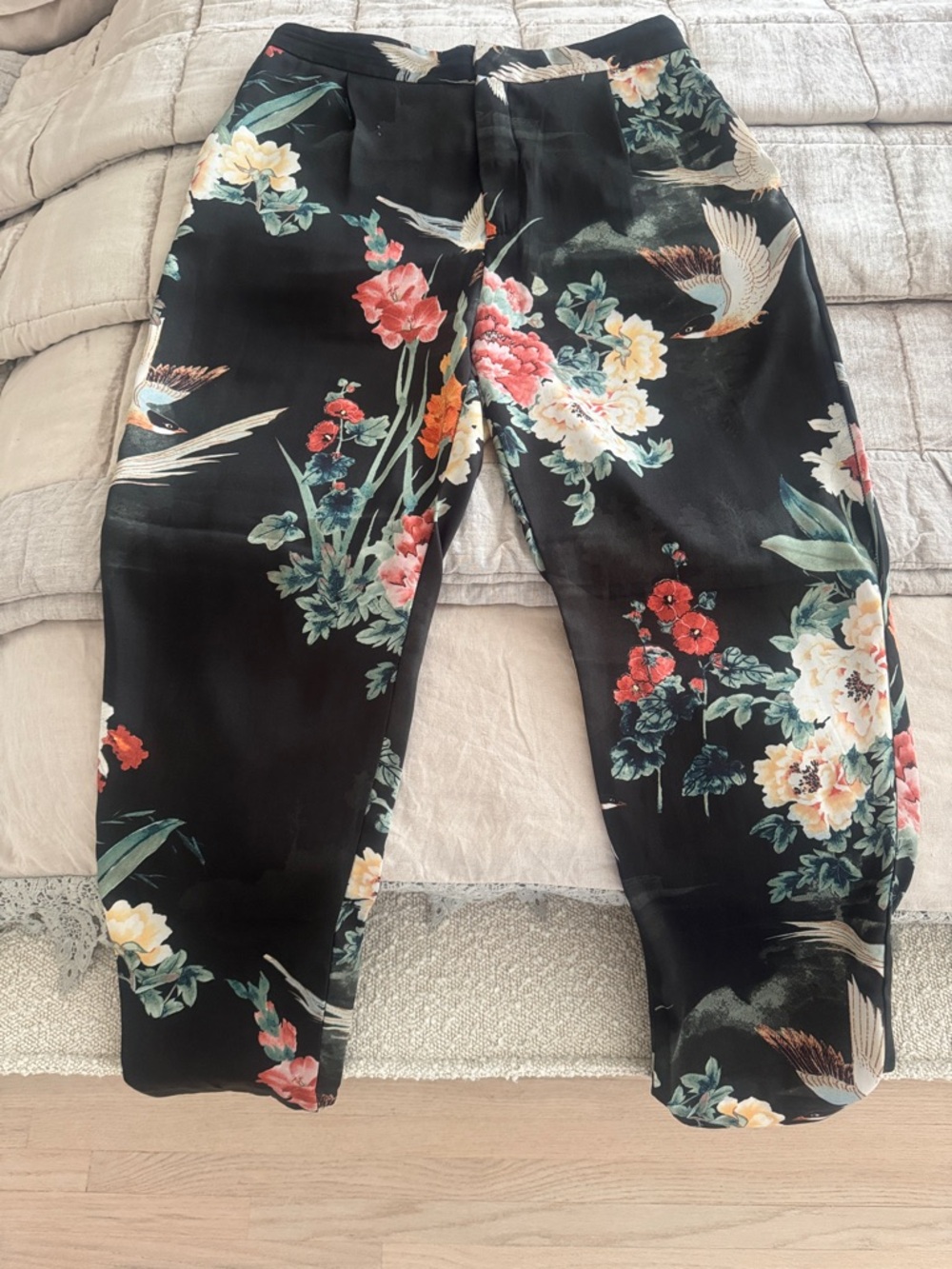 Zara Black Floral Skinny Pants with Multicolor Bird Print